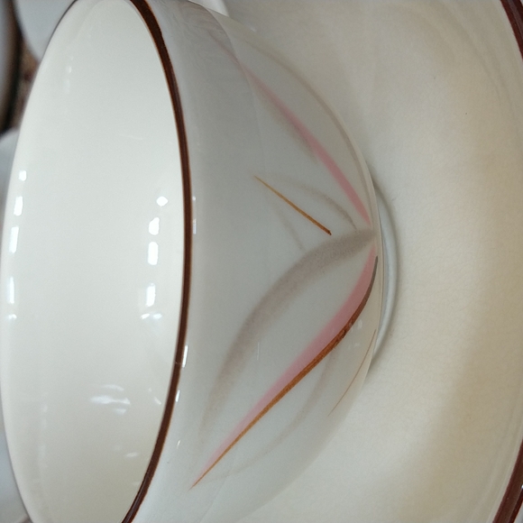 Vintage Winfield Handcrafted Cup & Saucer 4 piece set - Picture 3 of 8
